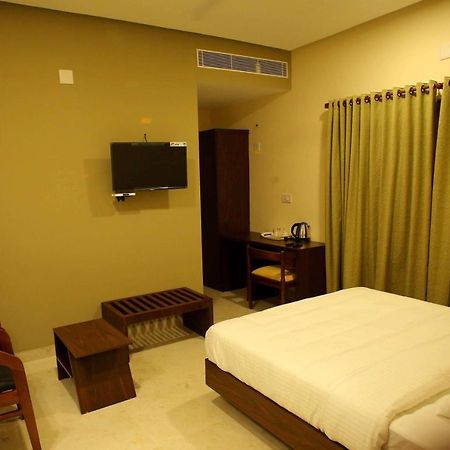 מלון ארנקולם Kira Palace Residency מראה חיצוני תמונה