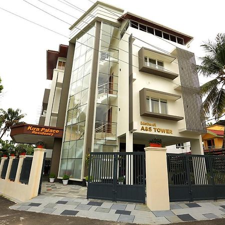 מלון ארנקולם Kira Palace Residency מראה חיצוני תמונה