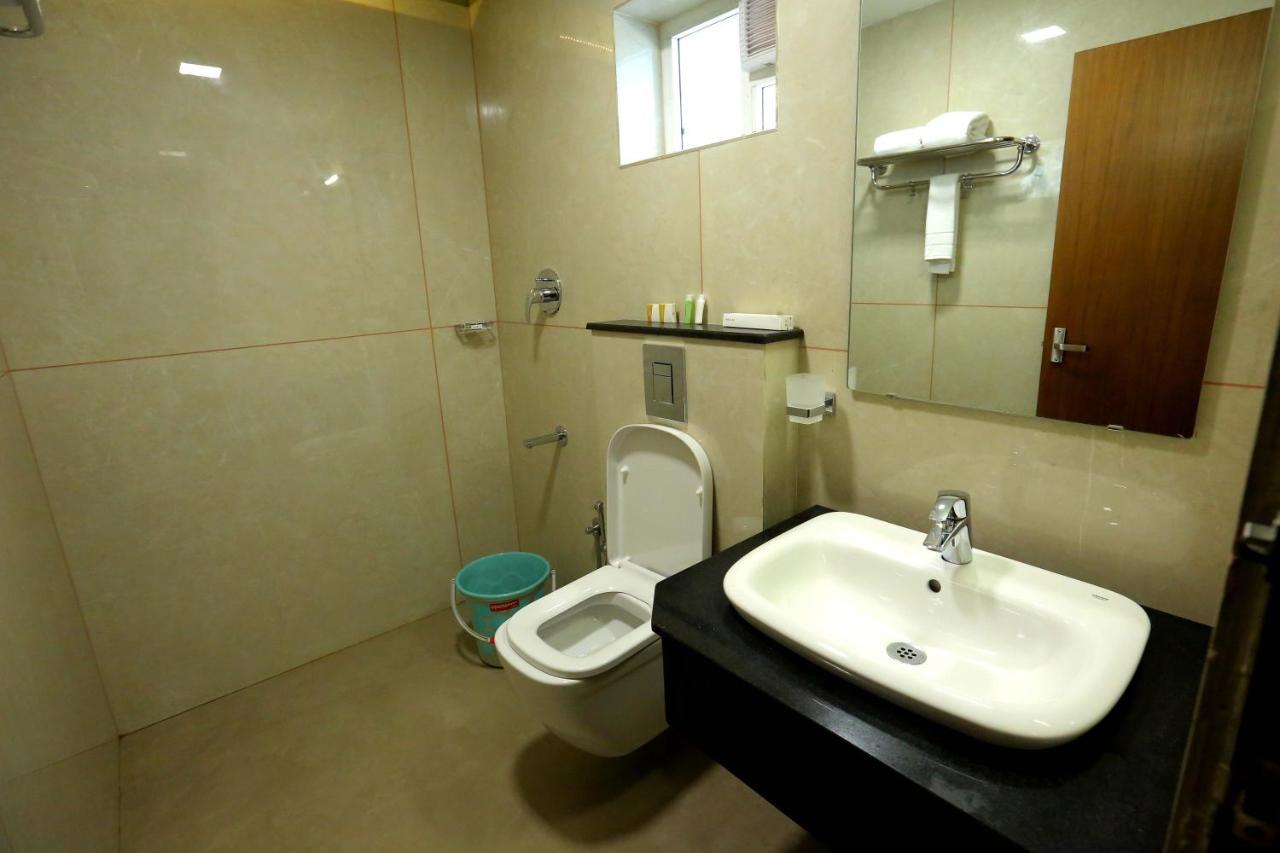 מלון ארנקולם Kira Palace Residency מראה חיצוני תמונה