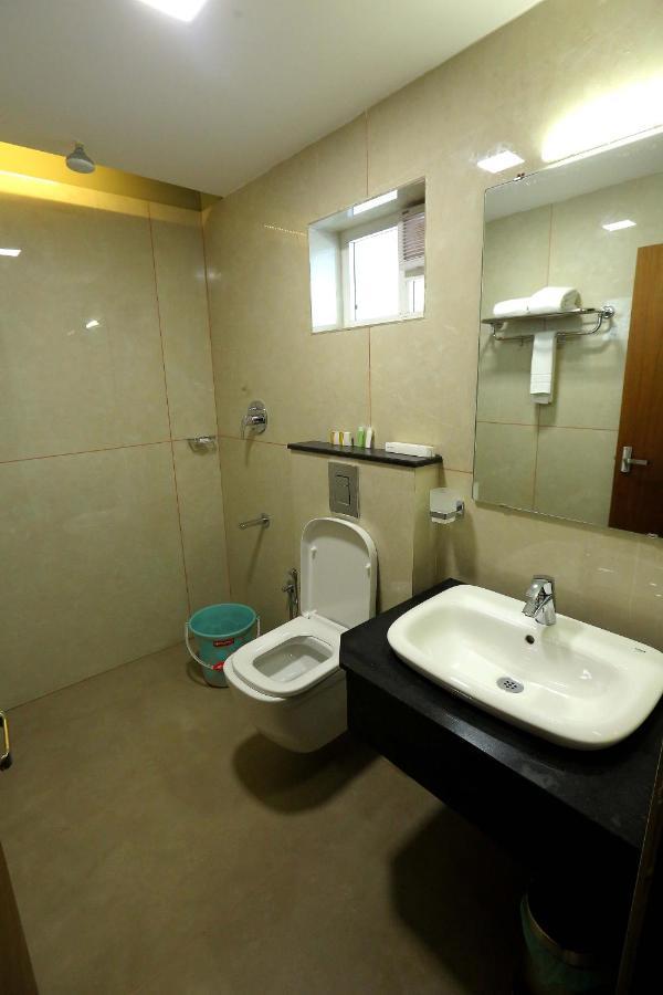 מלון ארנקולם Kira Palace Residency מראה חיצוני תמונה